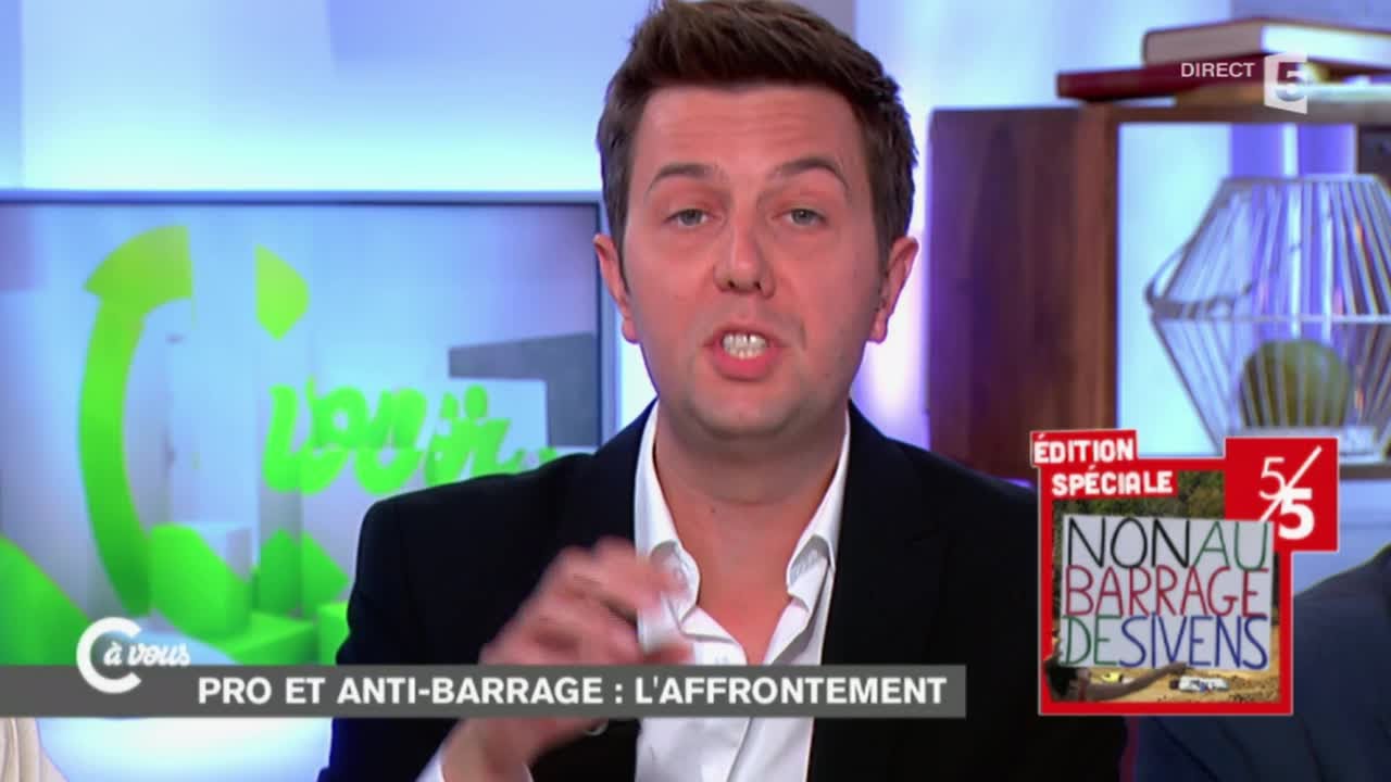 Pro et anti barrage s'affrontent à Sivens - C à vous - 03/11/2014