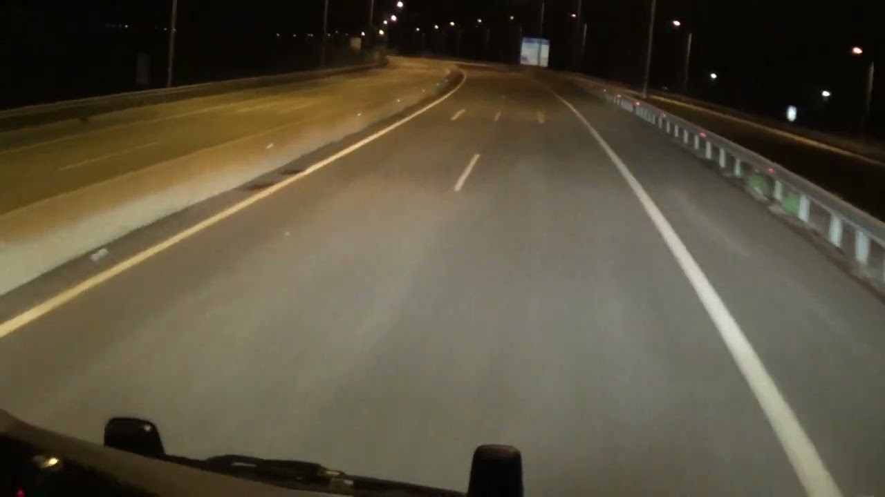 Ξημερώματα στην εθνική οδό με Scania S