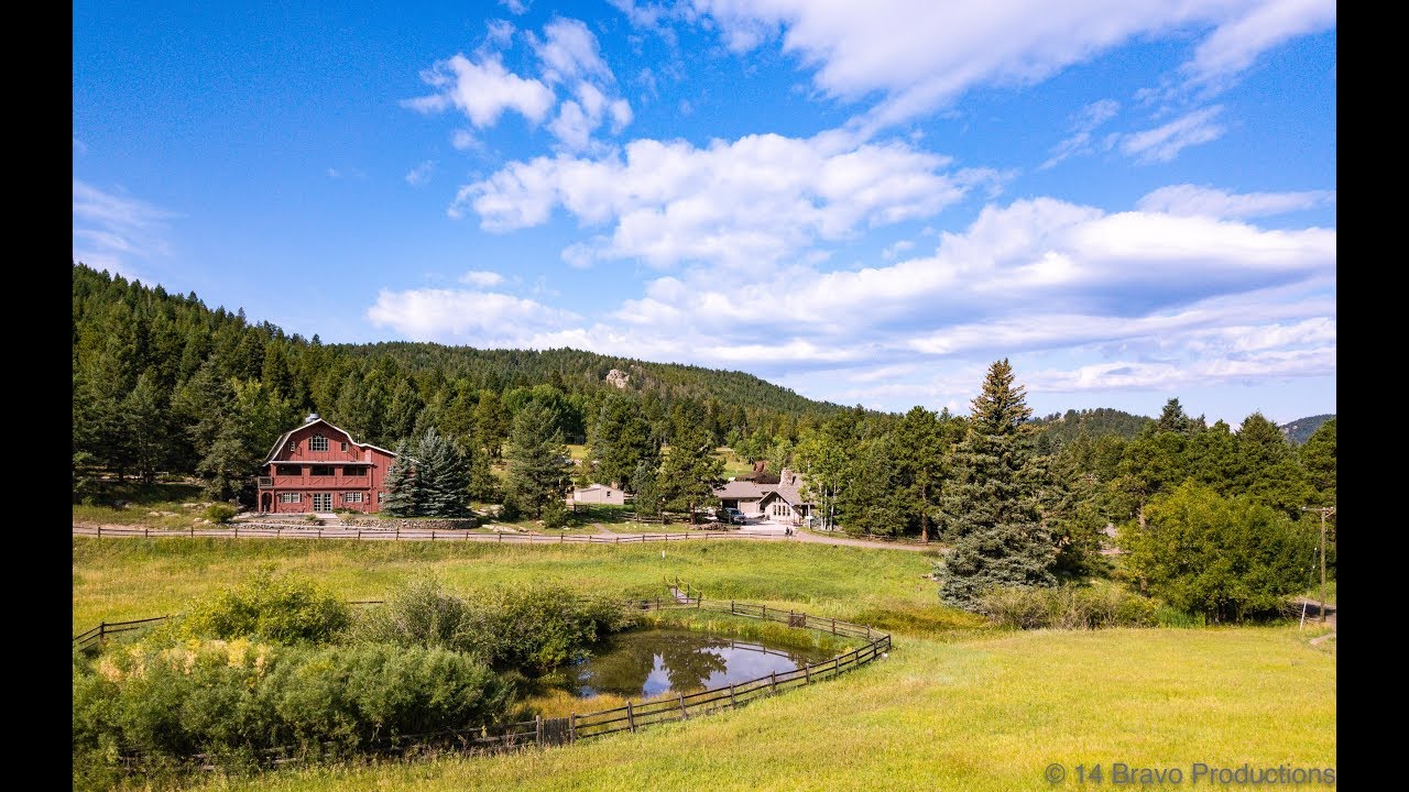 Beautiful Barn Wedding Venue in CO - The Evergreen Red Barn in Evergreen, Colorado