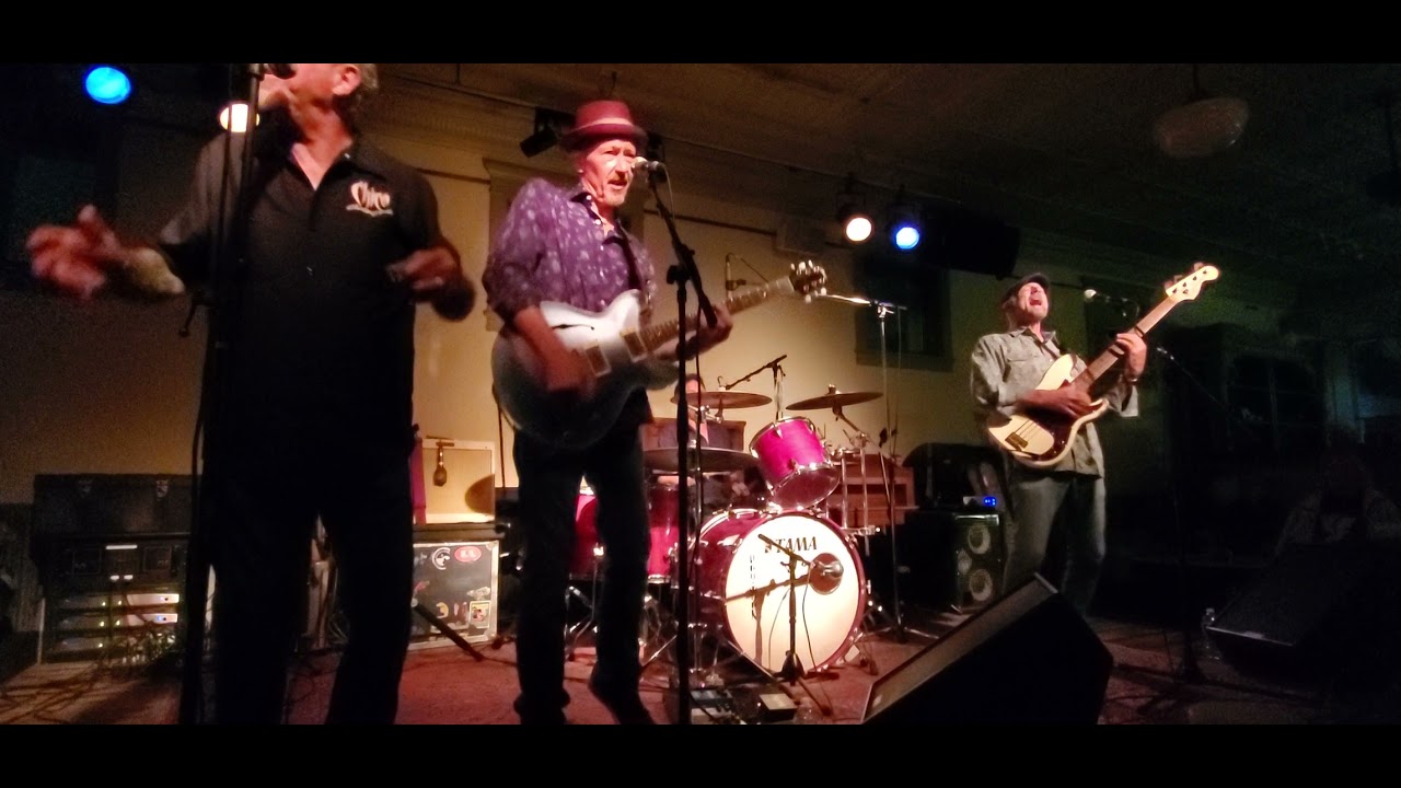 The Nighthawks -  Gas Station Chicken