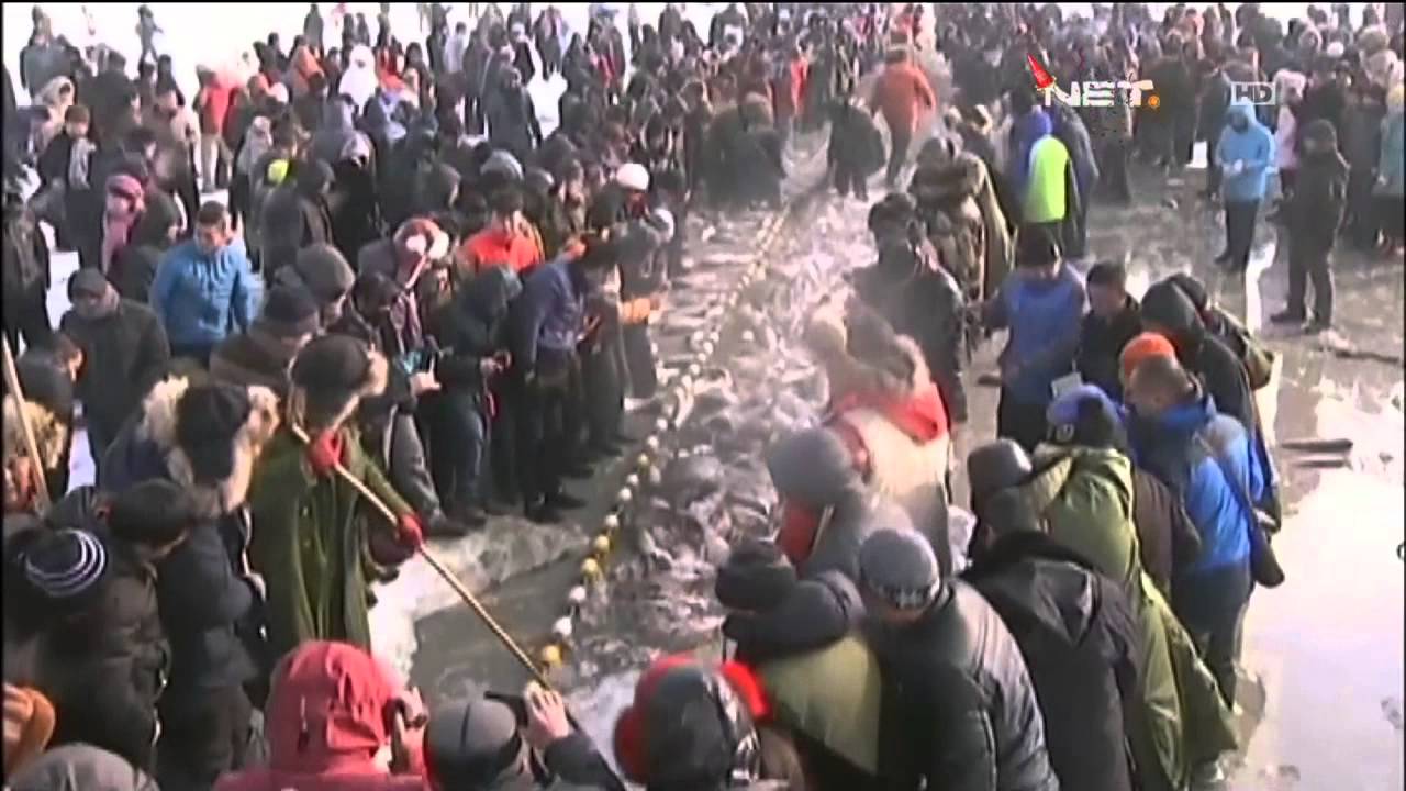 Memancing Ikan Dari Danau Es Tradisi Pergantian Tahun di Cina - NET24