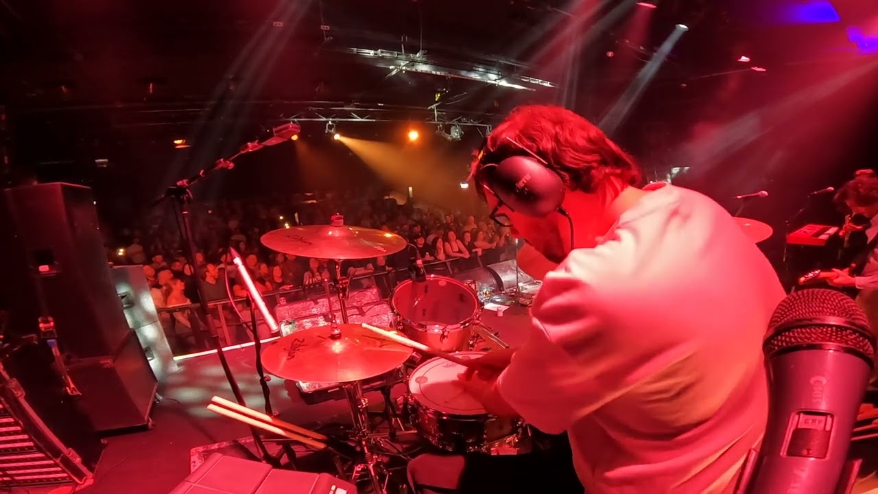 Another Minute With You (Live at the Metro, Sydney)