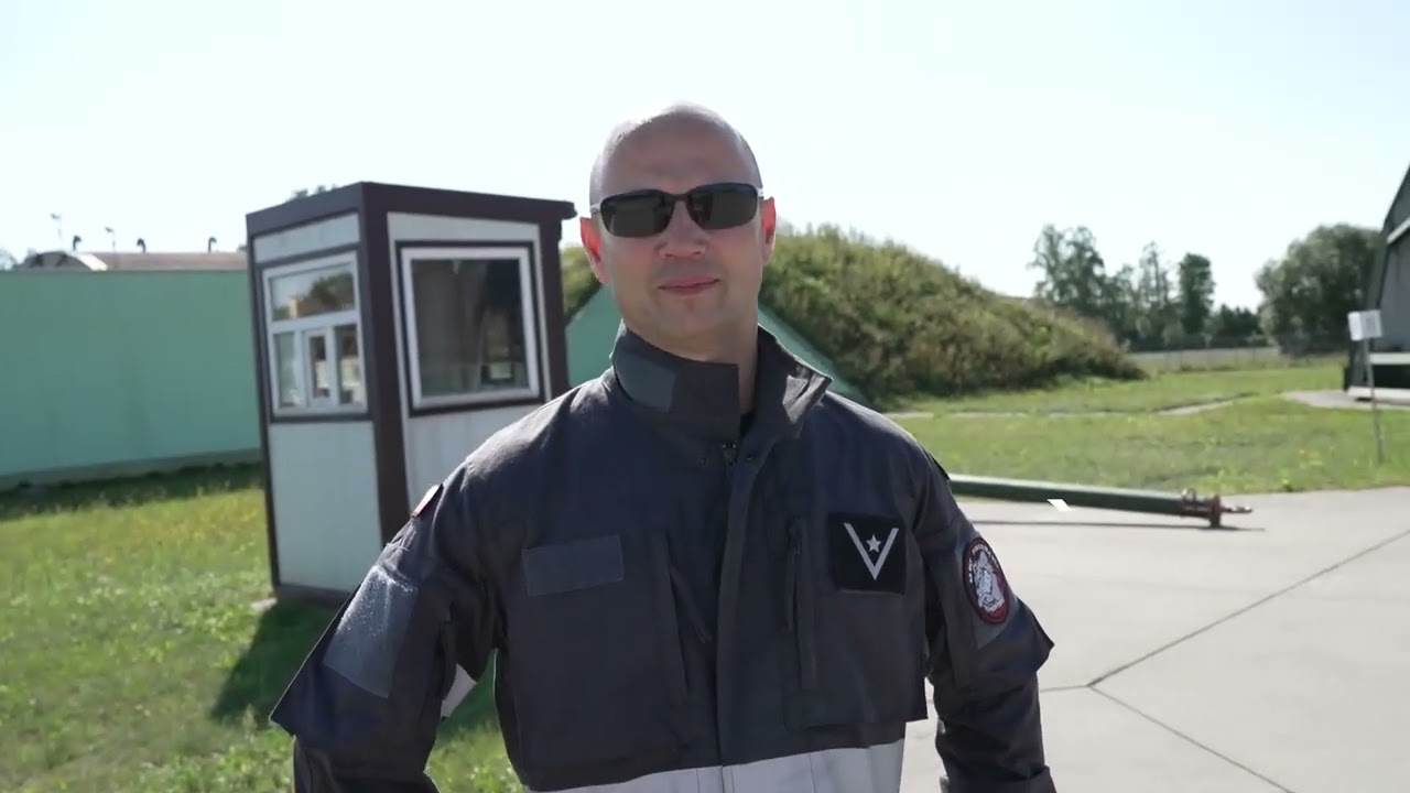 Przygotowania do Defilady na Święto Wojska Polskiego: Kulisy pracy na lotnisku F-16 ✈️