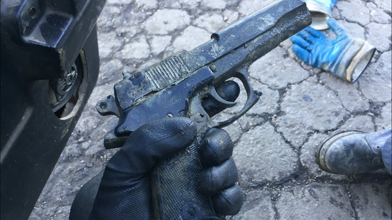 МОСКВА, ДВА СЕЙФА, ТРИ СТВОЛА, Поисковый магнит в шоке