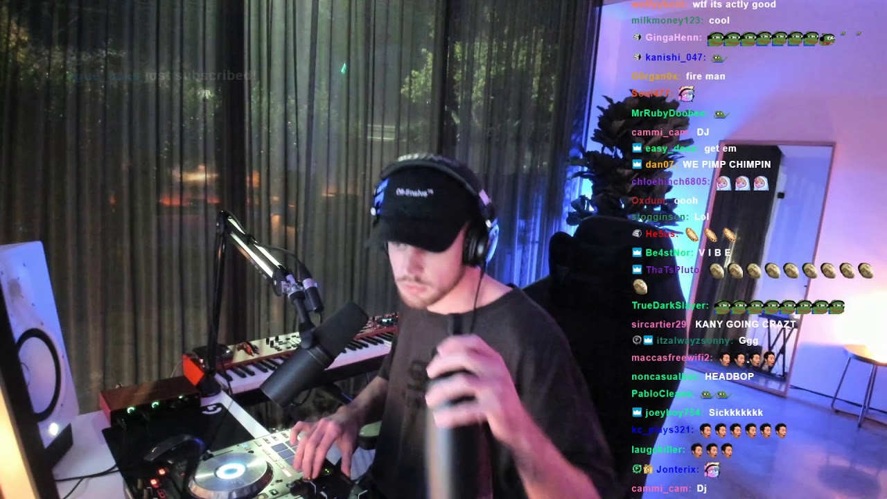 Archived VOD Fitz talentless but trying experimental stream Just Chatting 20200505