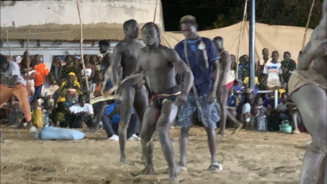 A vous de juger?? combat MBINE DIAB THIADIAYE VS FARA PALMARIN A DJILOR LE 13 février 2025