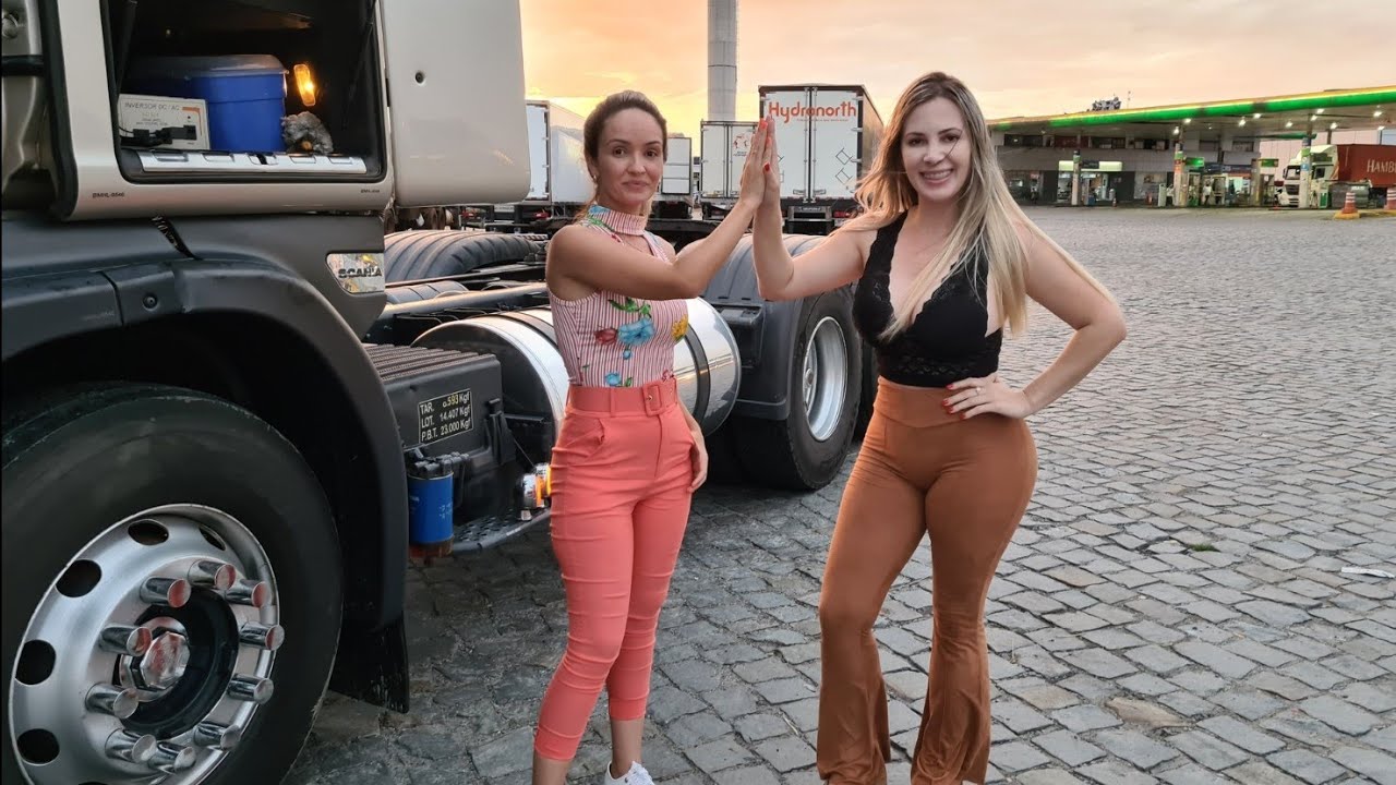 Levei uma amiga pra viajar comigo.