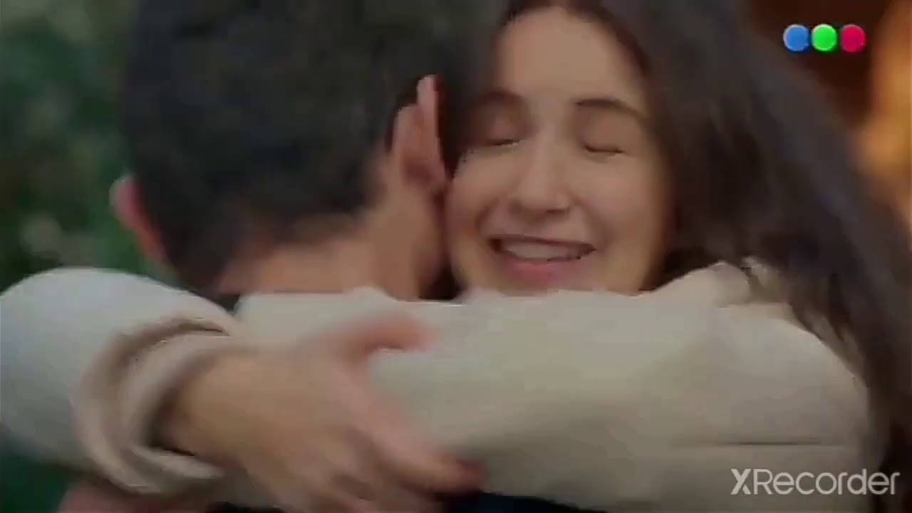 Songul y Guney Robarte un Beso