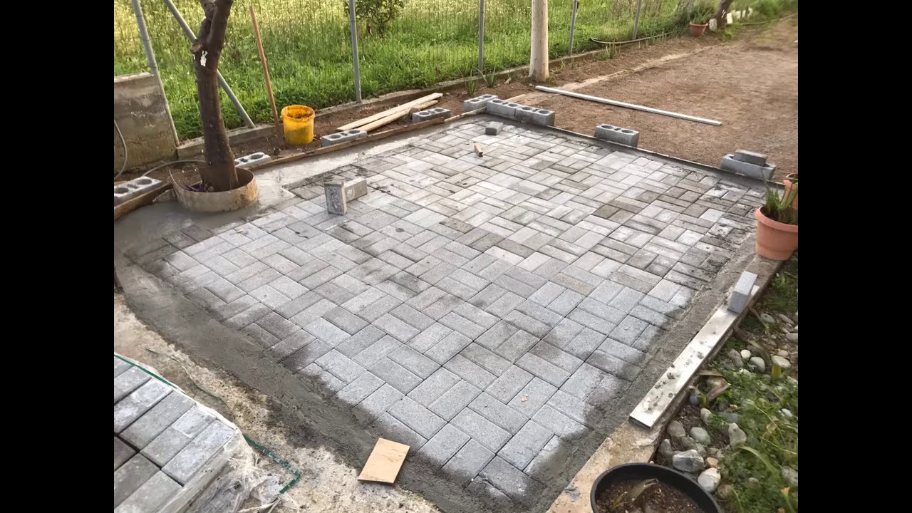 Κυβόλιθοι περιμετρικά σε οικία στη καλαματα