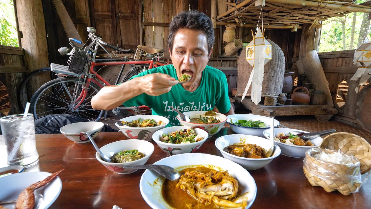 Northern Thai Food - Best Restaurants in Chiang Mai! | Huen Jai Yong (เฮือนใจ๋ยอง)