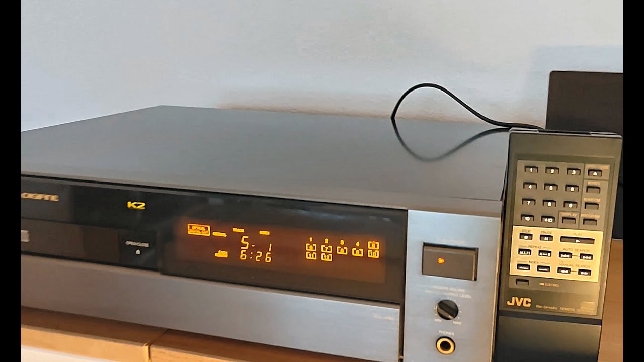 JVC cd player xl z1010TN -  audiophilest player on earth !