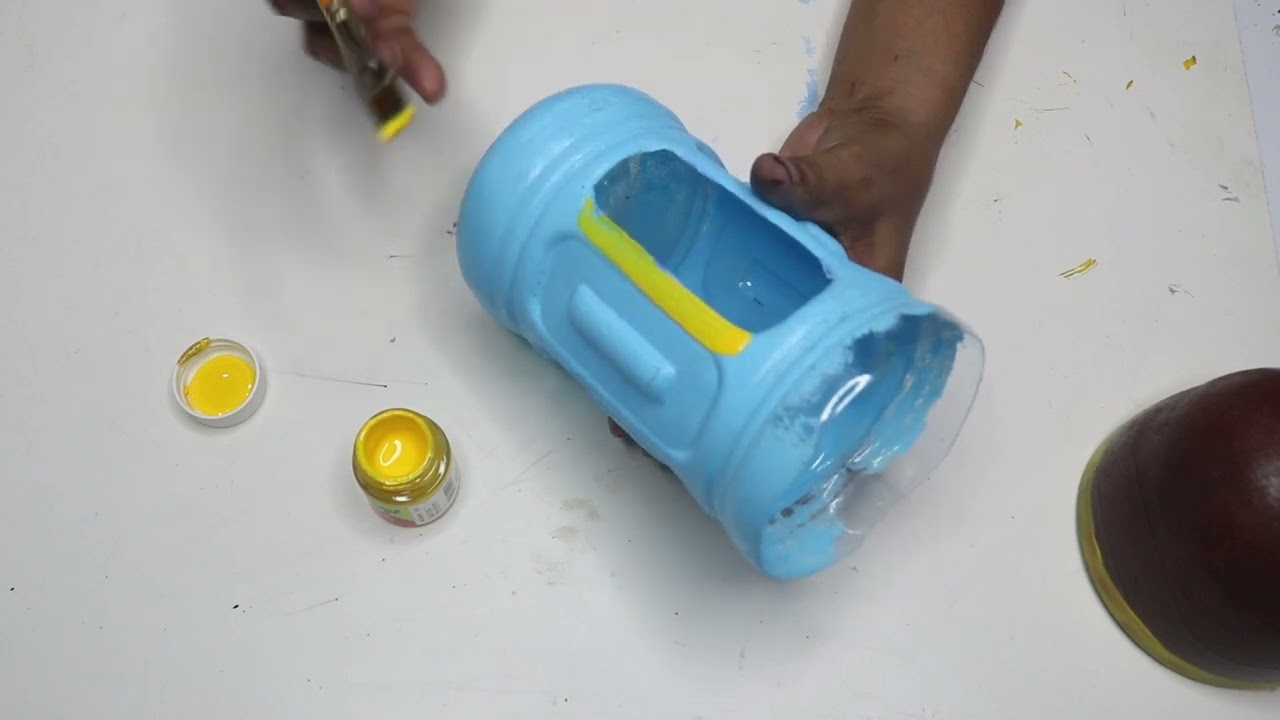 Best Out of Waste Plastic Bottles/ DIY Bird House