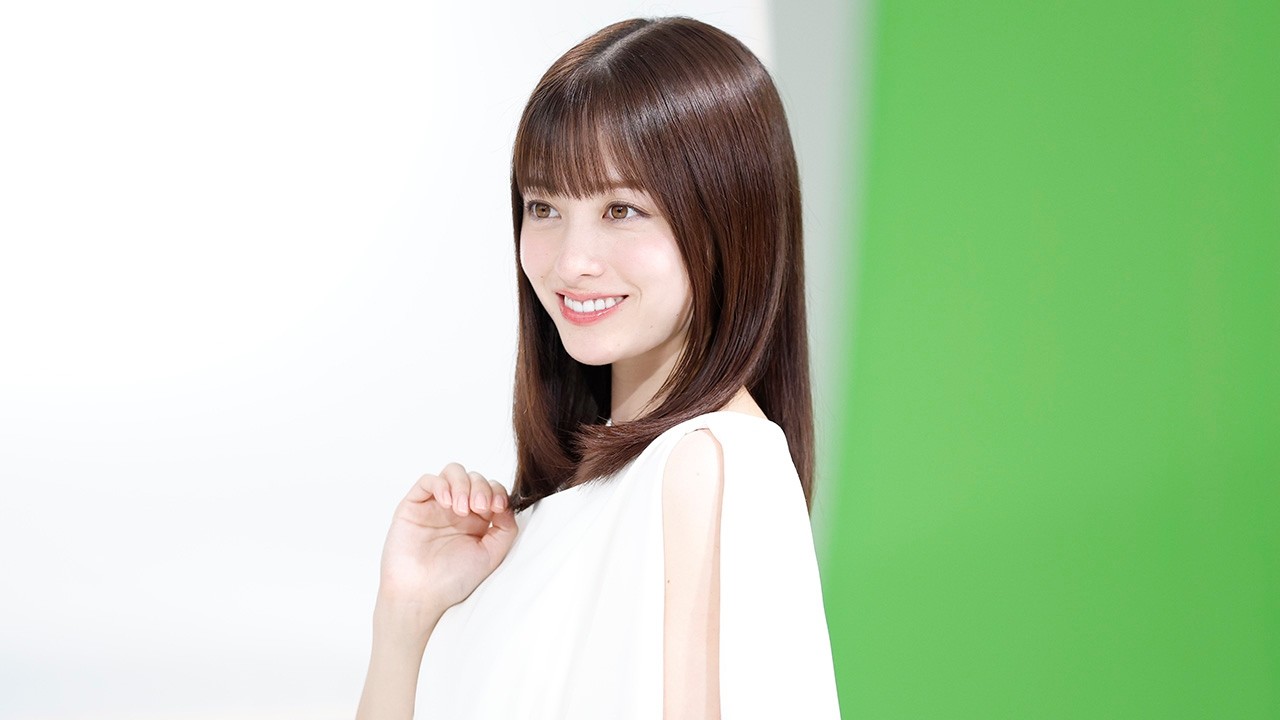 橋本環奈、美しいツヤ髪披露　“エネルギーをもらえる瞬間”語るインタビューも　「サロンスタイル ビオリス」新CM＋メーキング