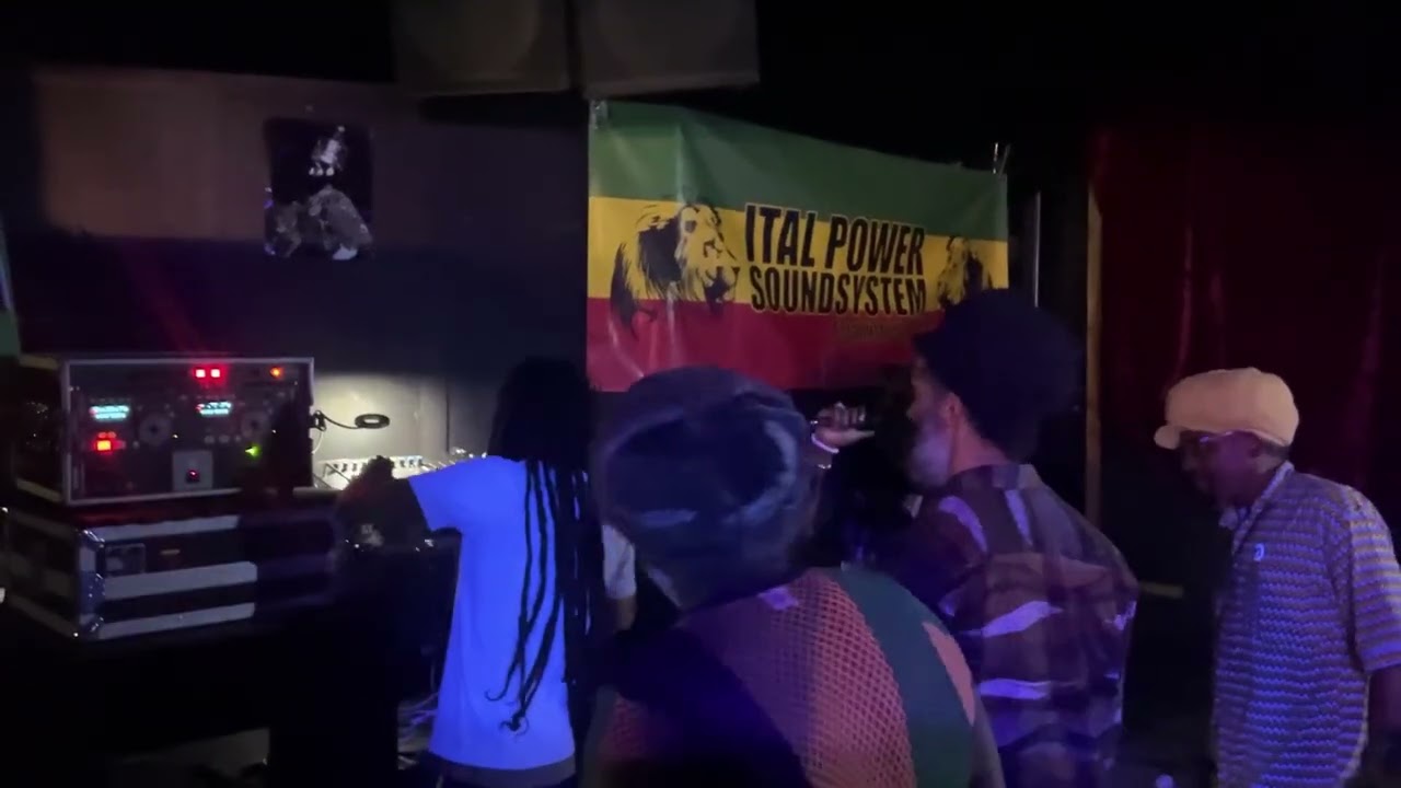 ITAL POWER SOUNDSYSTEM @ AMERSHAM ARMS 31:08:25 Pt 6