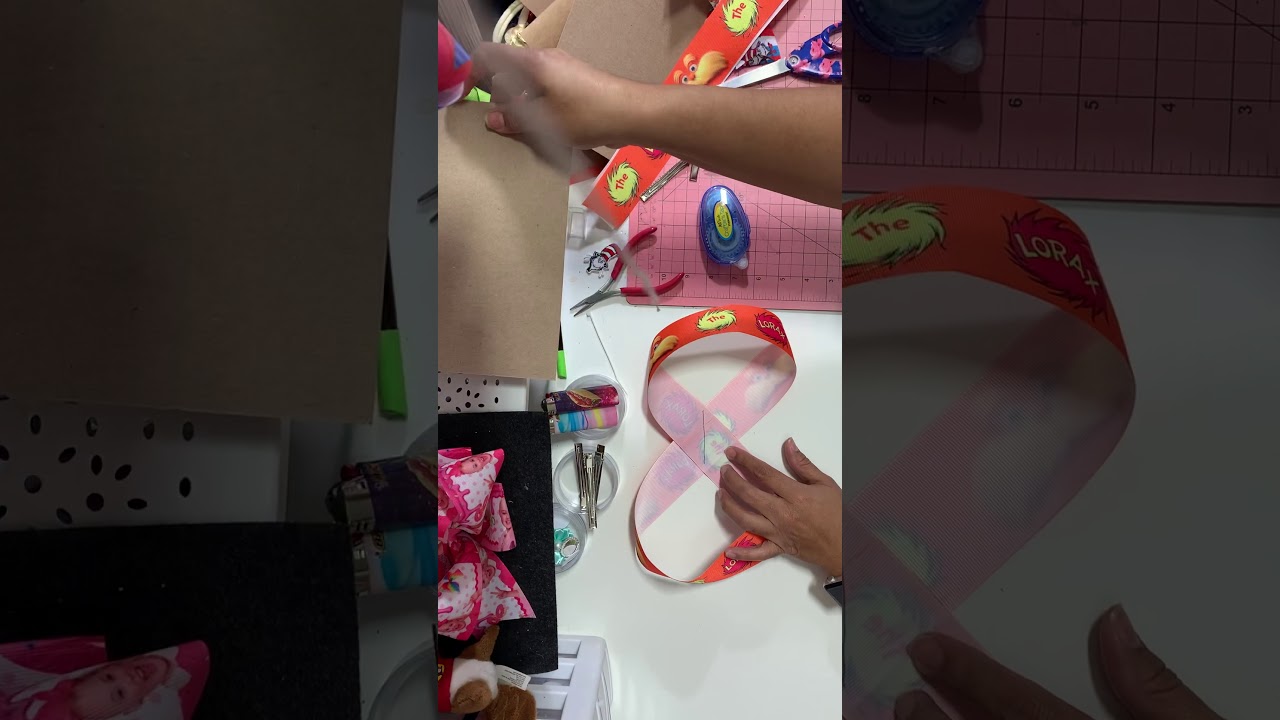 Double bubble bow - boutique on a pinwheel bow