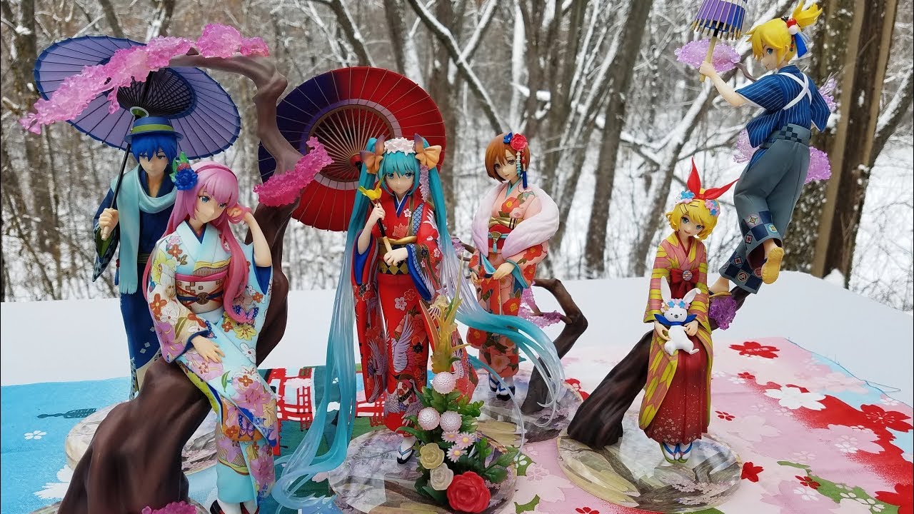 KAGAMINE RIN AND LEN - Hanairogoromo (Flower Gown) 1/8 Firgurine