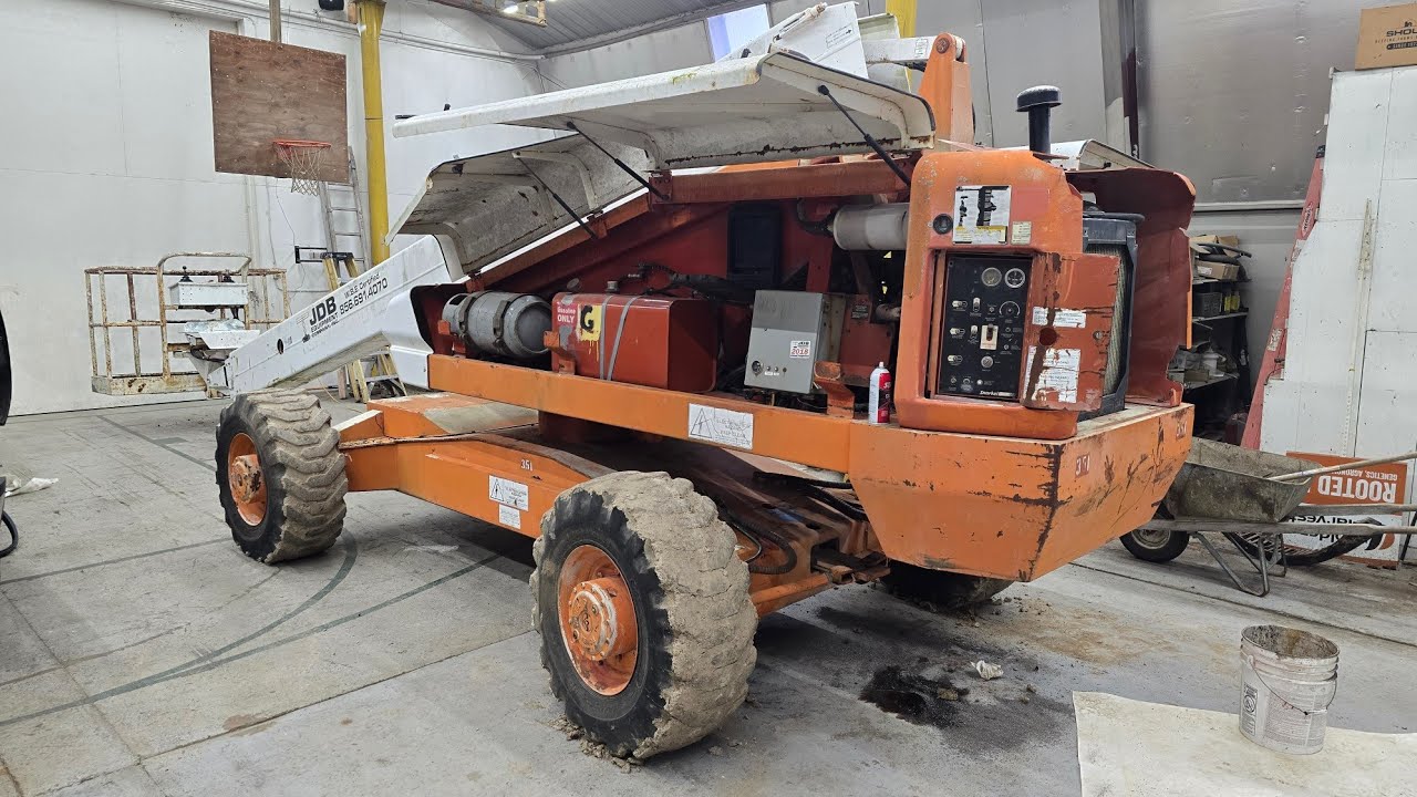 Servicing the Boom Lift
