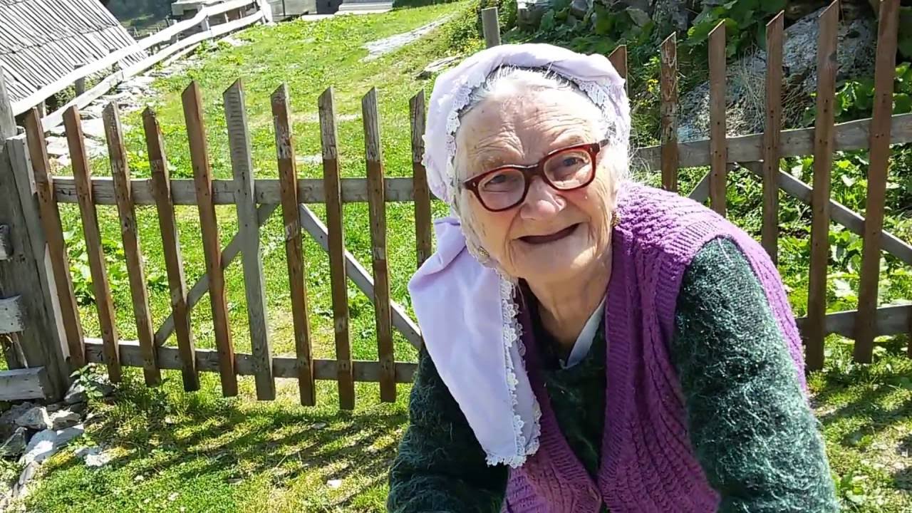 Starost u islamu? Rasema sa 88 godina uci Kur'an napamet! Prokos (BiH) 2016 - OBAVEZNO POGLEDAT