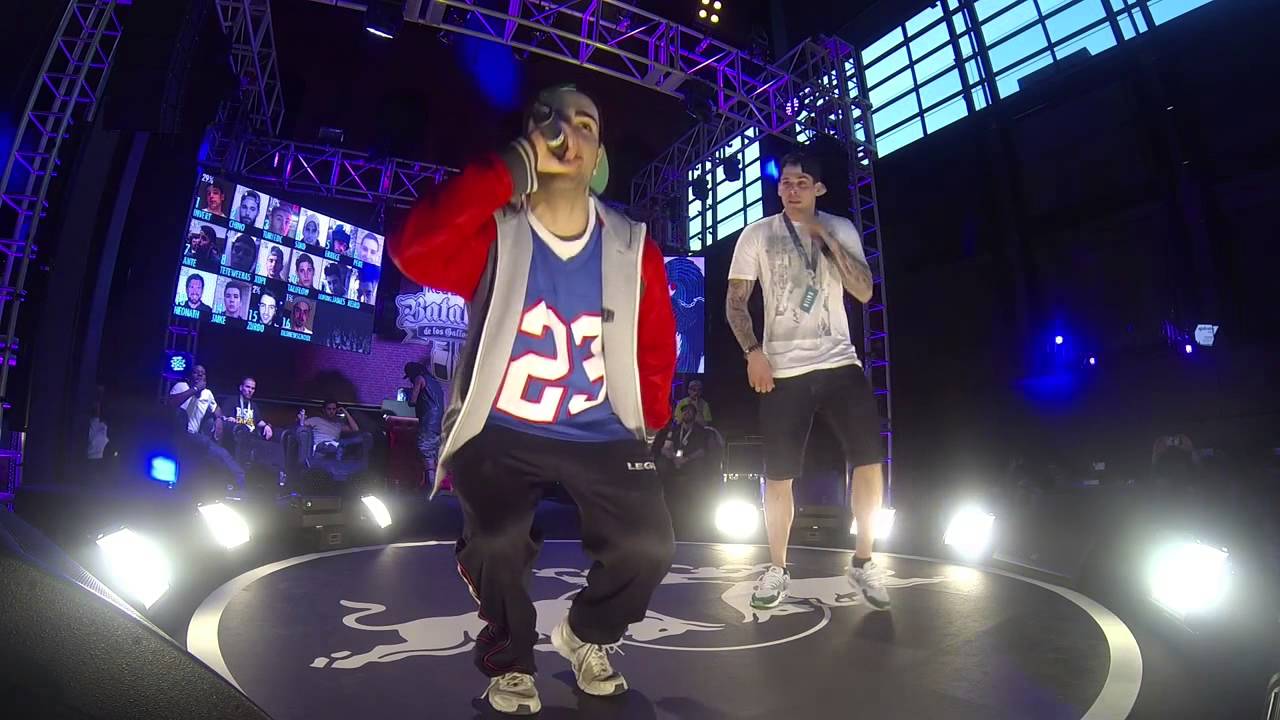 Invert vs Zurdo - Octavos - Bilbao - Red Bull Batalla de los Gallos 2014 (Oficial)
