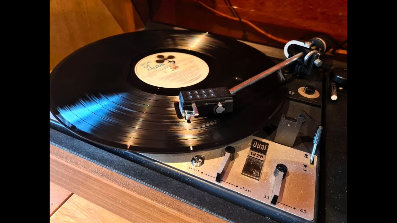 Dual 1228 - Reibradplattenspieler (1973 - 1977)