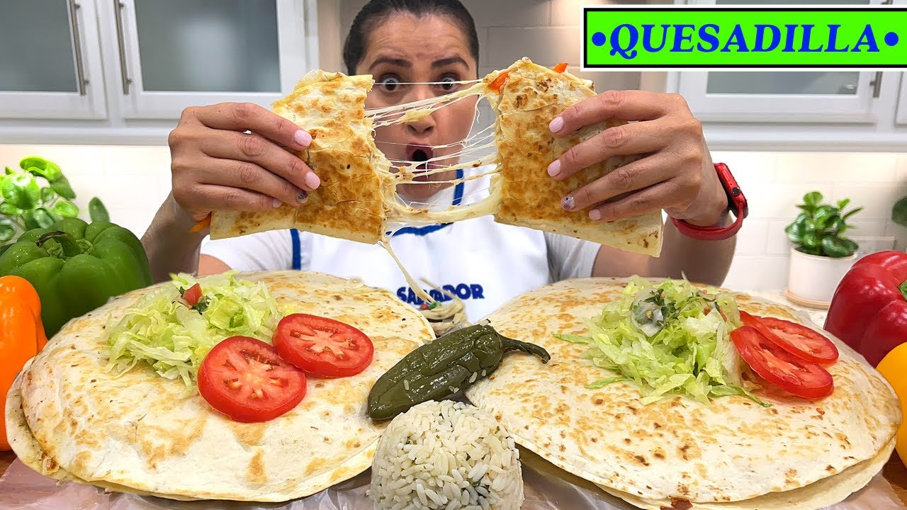 Quesadillas de pollo y queso 🧀🔕🤫 Mucho **MEJOR** que Taco Bell!