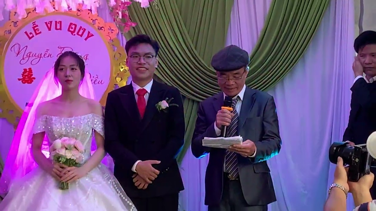 Đoàn nhà trai Chú rể Quý Điều đến nhà gái cô dâu Nguyễn Dung 