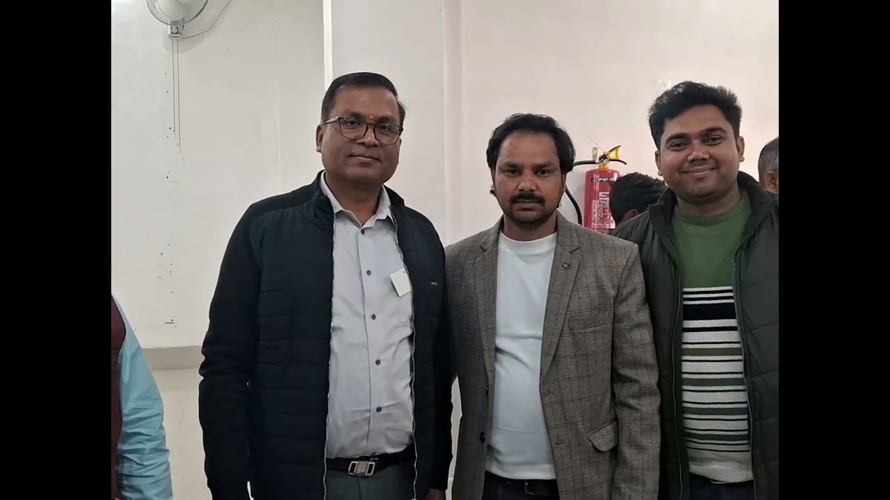 शाहजहांपुर जिला अधिकारी पत्रकारों की हुई बैठक
