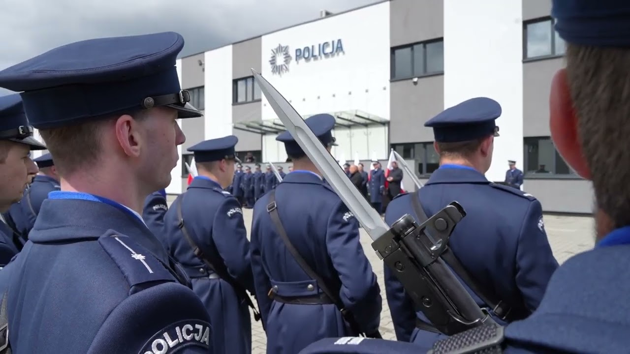 Ślubowanie nowo przyjętych policjantów