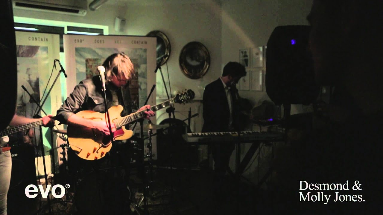 Desmond & Molly Jones Sessions - Jenny Broke The Window