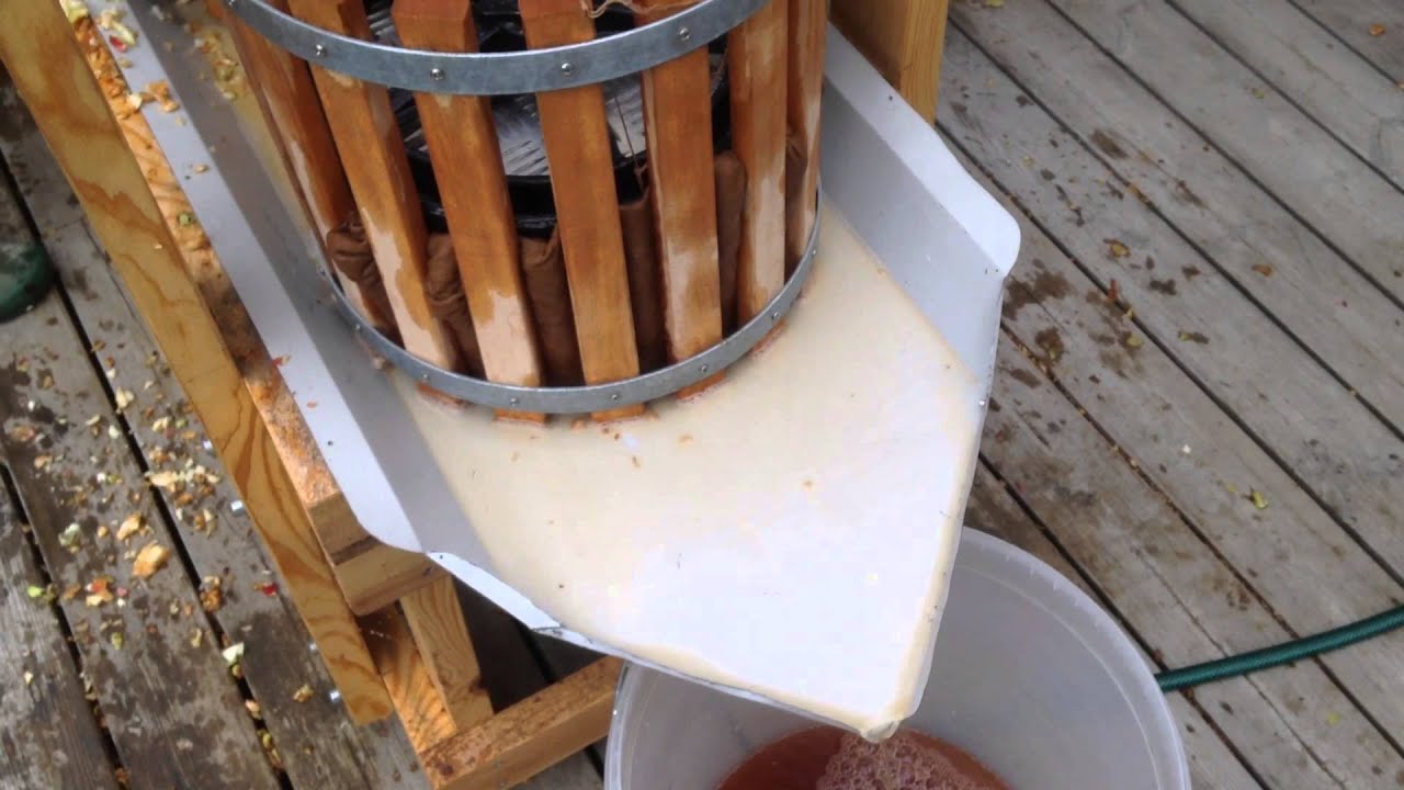 &auml;ppel must maskin