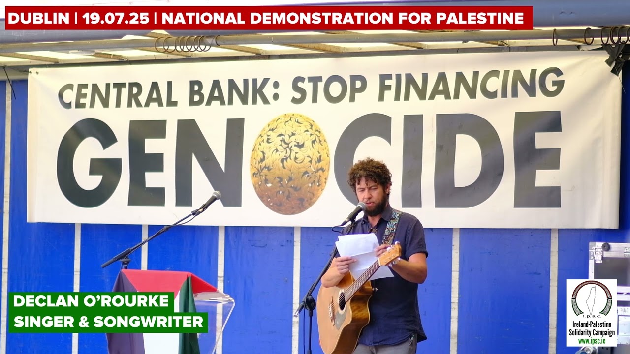 'World on Fire': Declan O'Rourke sings @ National Demo for Palestine 2025.07.19