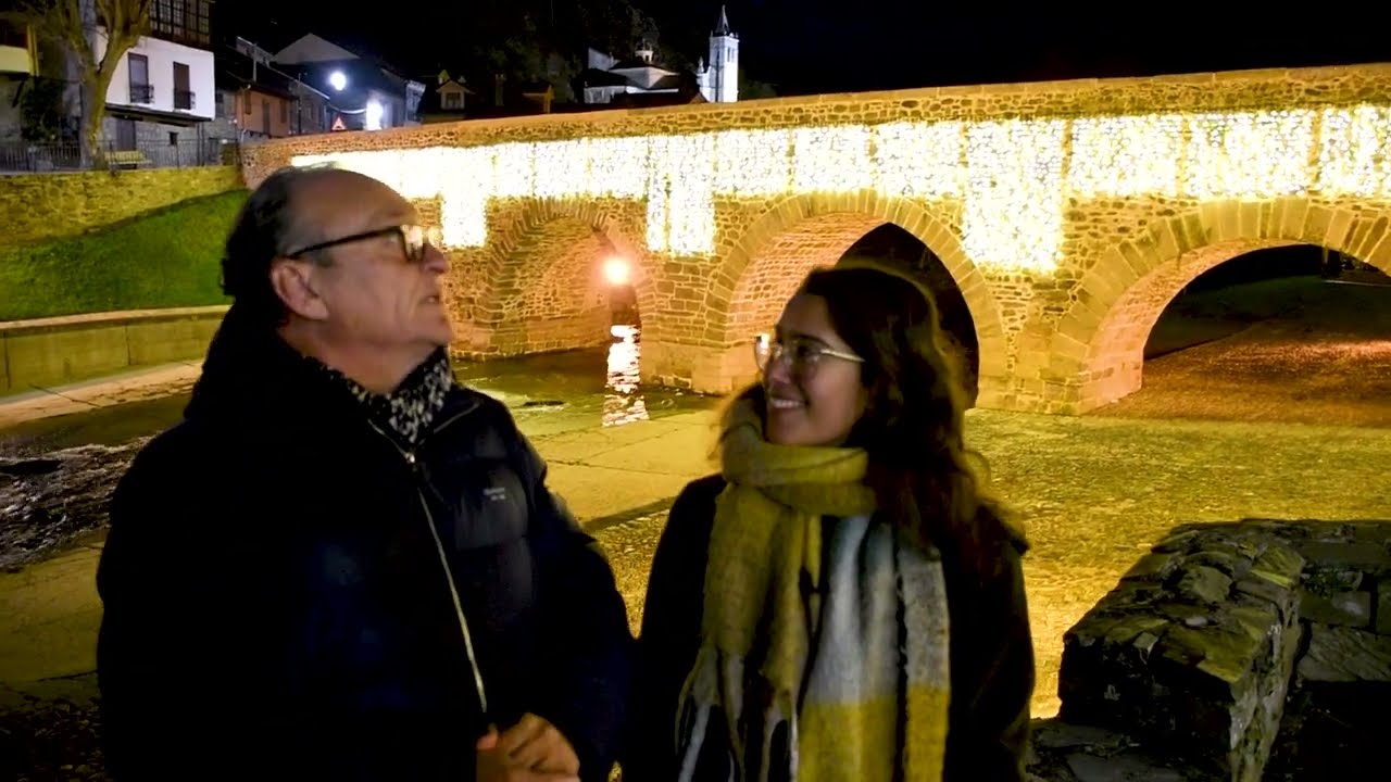 Recorremos Molinaseca para ver su alumbrado Navideño