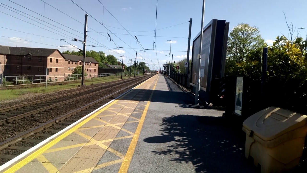 220023 passing northallerton *2 tone*