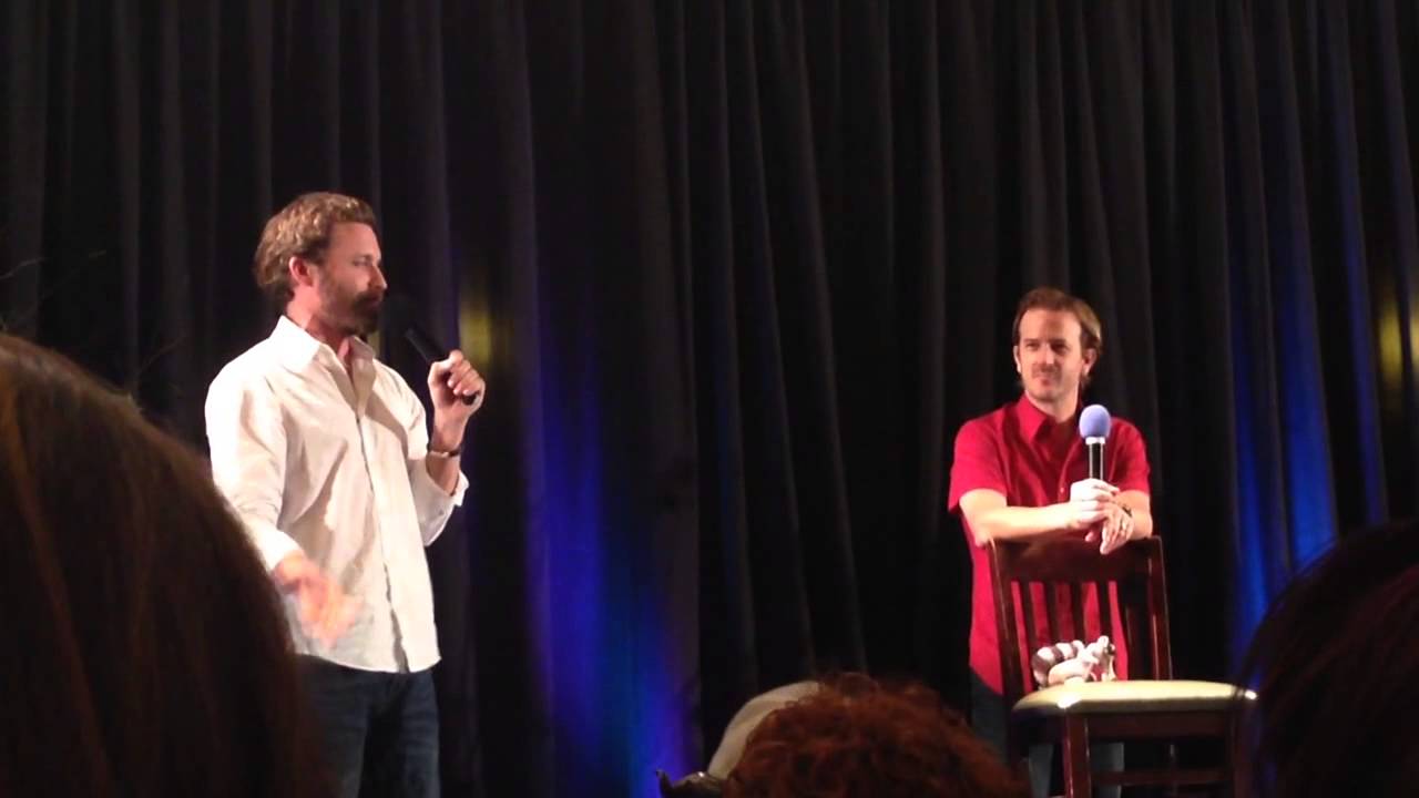 Rob talks about sharing a bed with Richard @ NJcon 2014