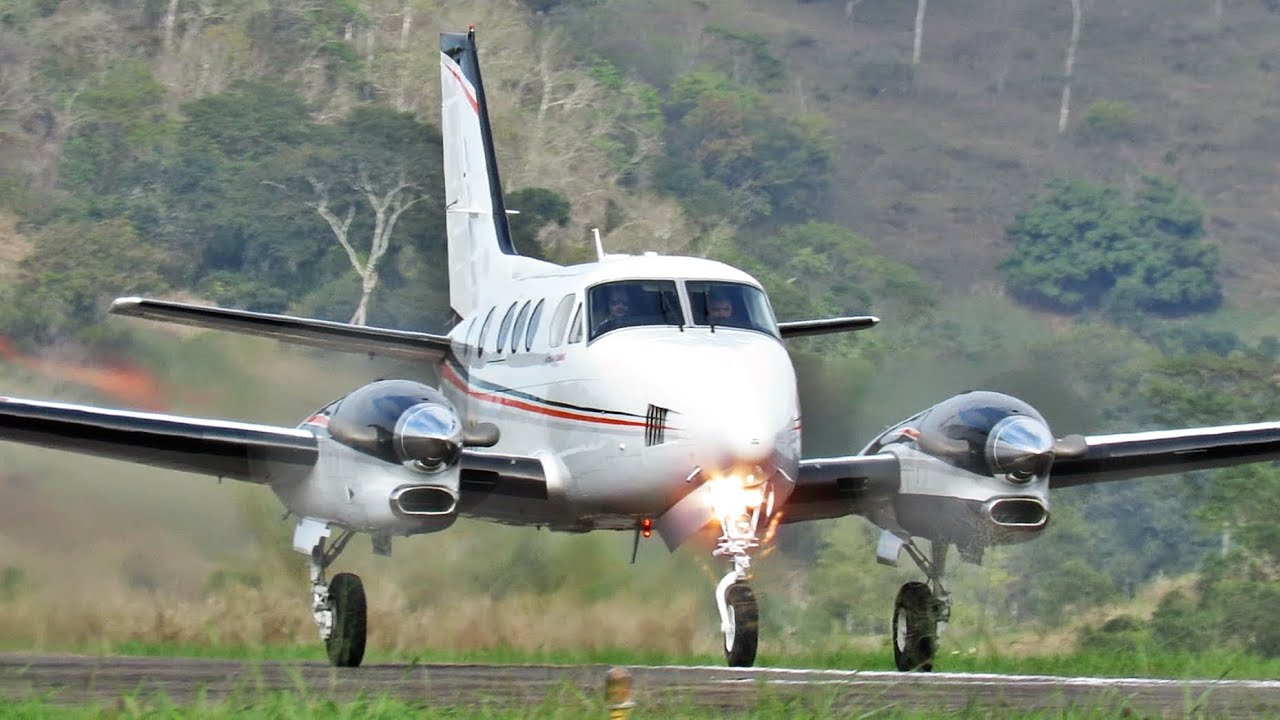 King Air C90GTX Acionamento e Decolagem