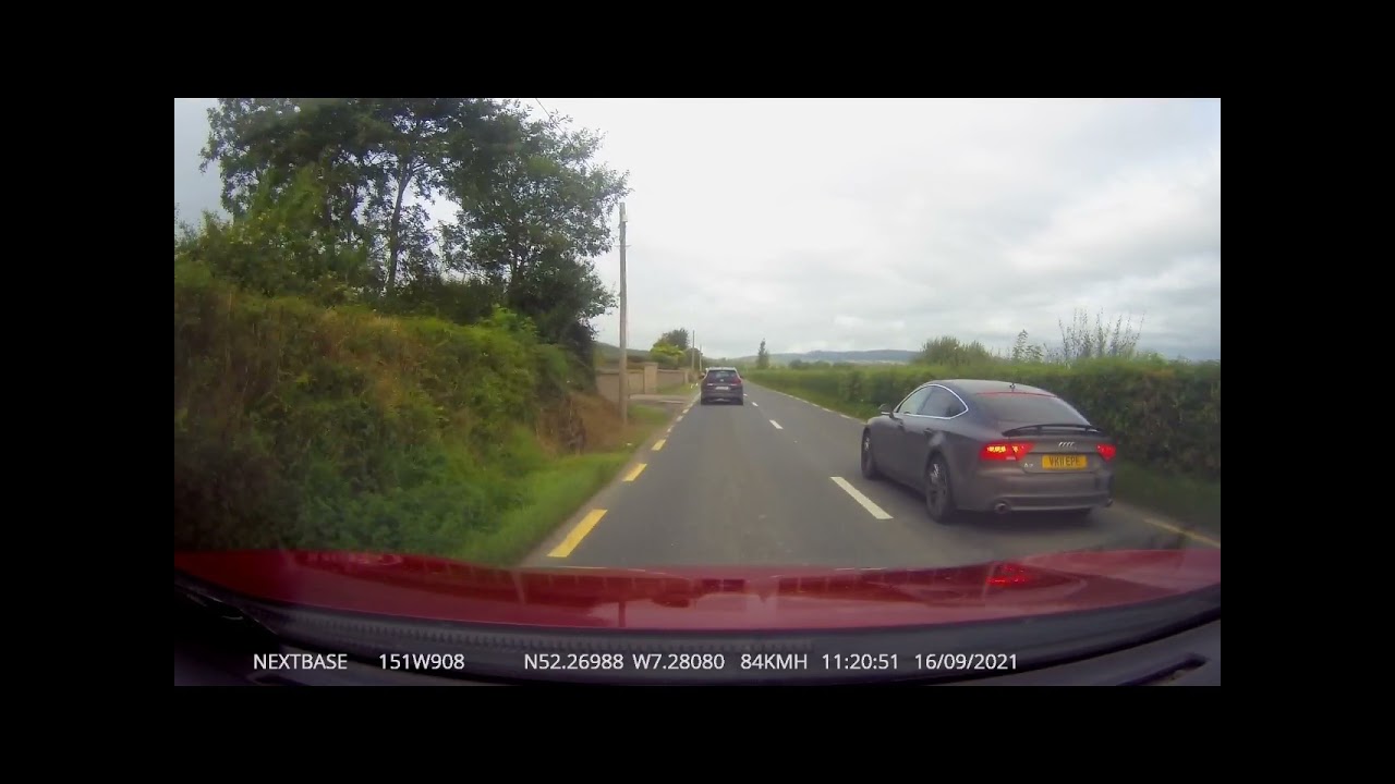 Dangerous overtake, bad driving