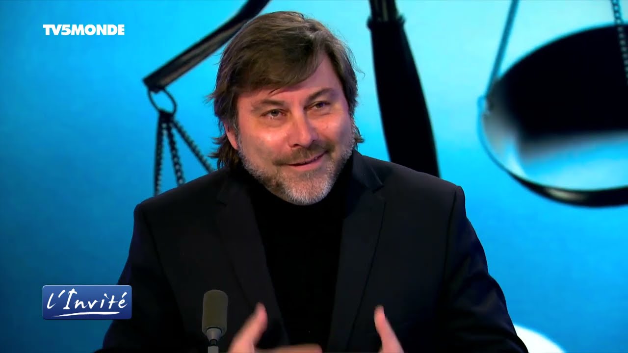 Stéphane PAUWELS : « On m’a fait passer de la lumière à l’infamie »