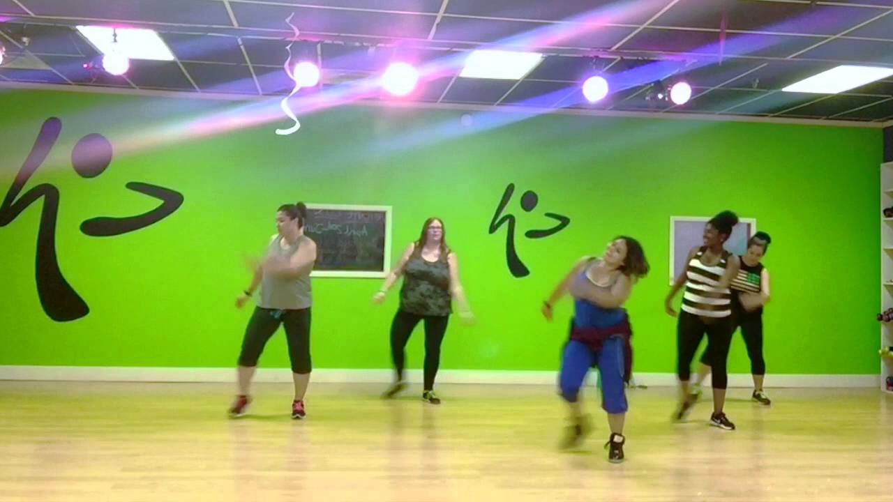Dance Fitness - Techno Cumbia (Selena)