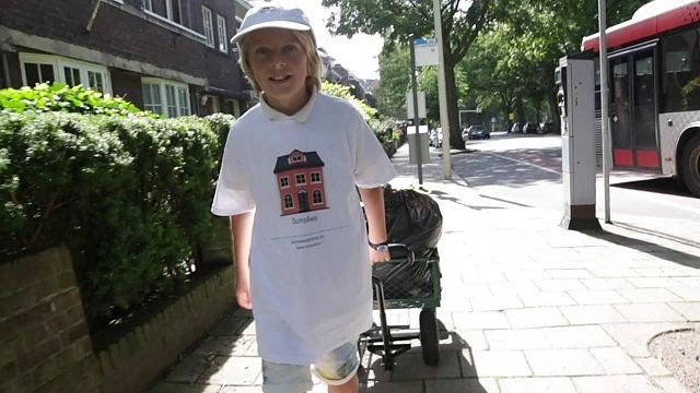 Tycho verdient aan vuilniszakken