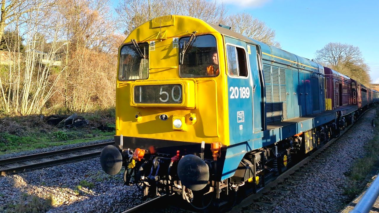 20189 - 20142 Sir John Benjamin - 37407 Blackpool Tower Screech Into Reedham P1 (14/12/2024)