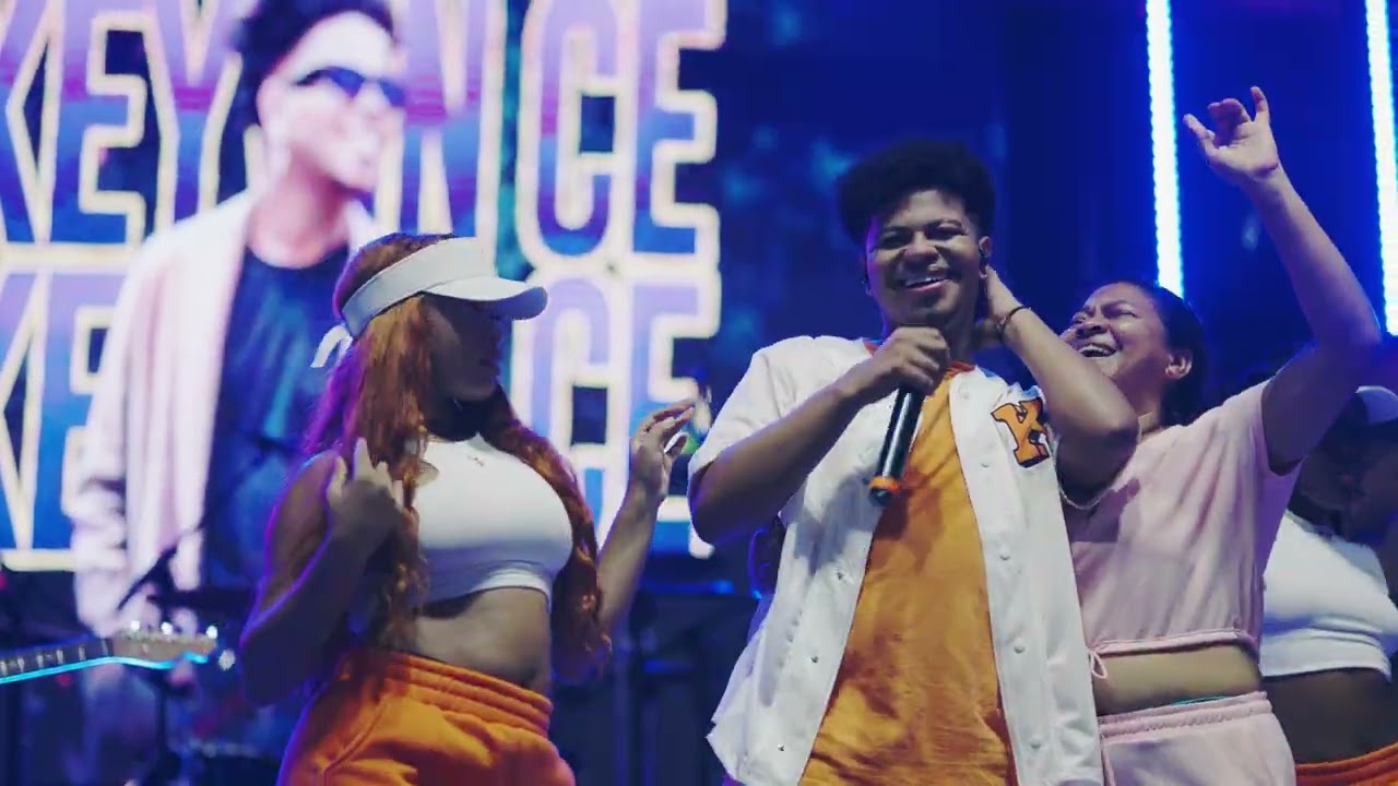 Keyvin Ce - Una Aventura - [Video Concierto] SRxPorSiempre