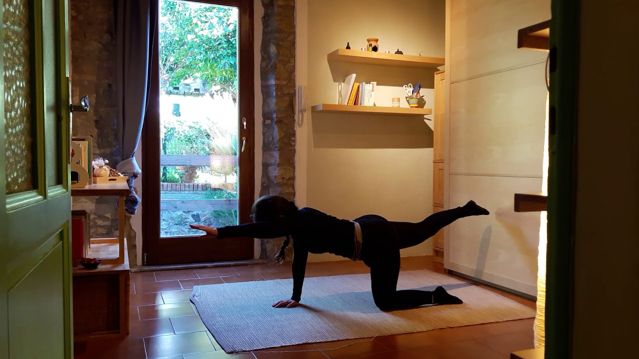 Corso mindfulness online :  yoga a terra 10 minuti, seconda settimana giorno 1 , o anche prima !