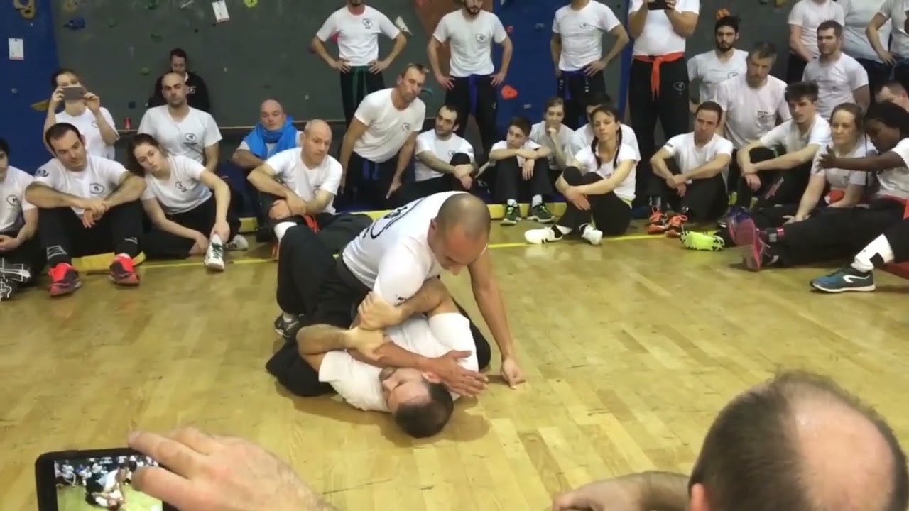 video technique #9 : Programme Sol FEKM, D&eacute;fense sur &eacute;tranglement de l'avant bras #kravmaga