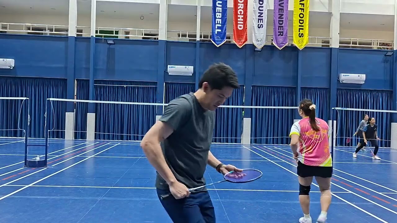 Masters Riyadh Badminton Queing: Ver/Francis vs. Tel/Mark