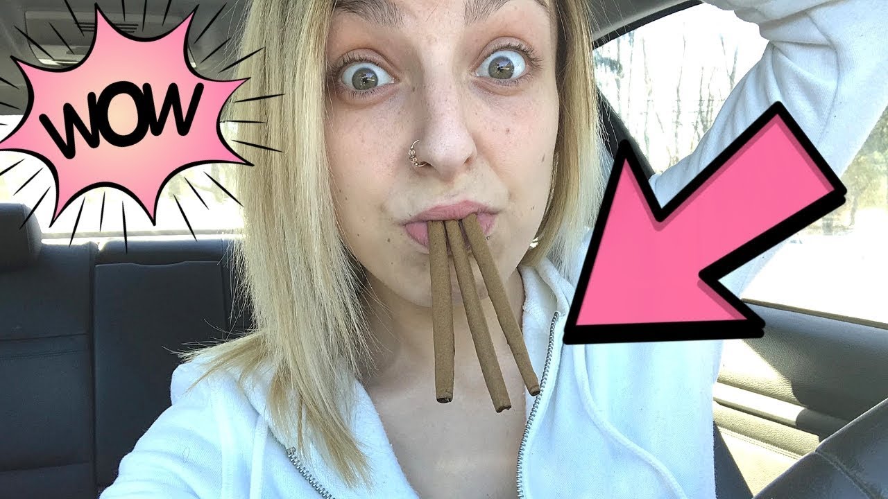 SMOKE A BOWL WITH ME | HOTBOXING MY CAR