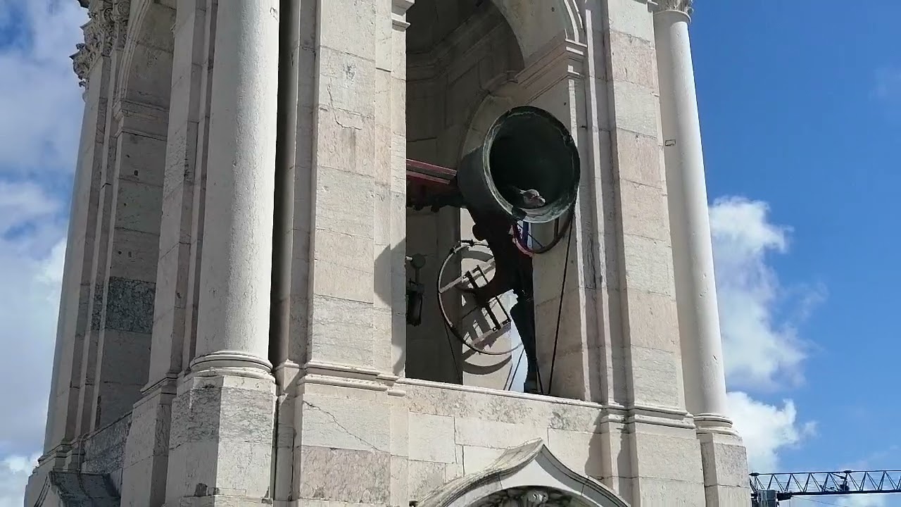 Toque dos sinos da Basílica da Estrela