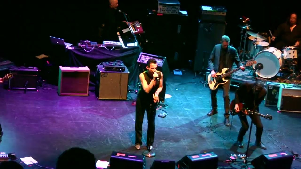 Dave Gahan 2011-05-06 Los Angeles, Club Nokia, MusiCares Benefit - JAM/Slickmode Master Collection