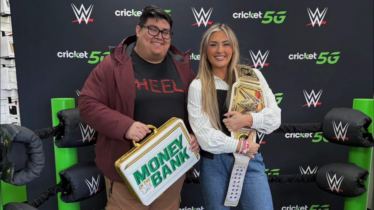 Meeting Tiffany Straton (GOAT) @ Cricket Wireless plus visiting SVW store