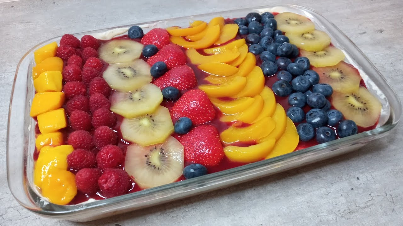 Le Tutti Frutti ,g&acirc;teau au fruits hyper facile et rapide , et surtout tr&egrave;s d&eacute;licieux