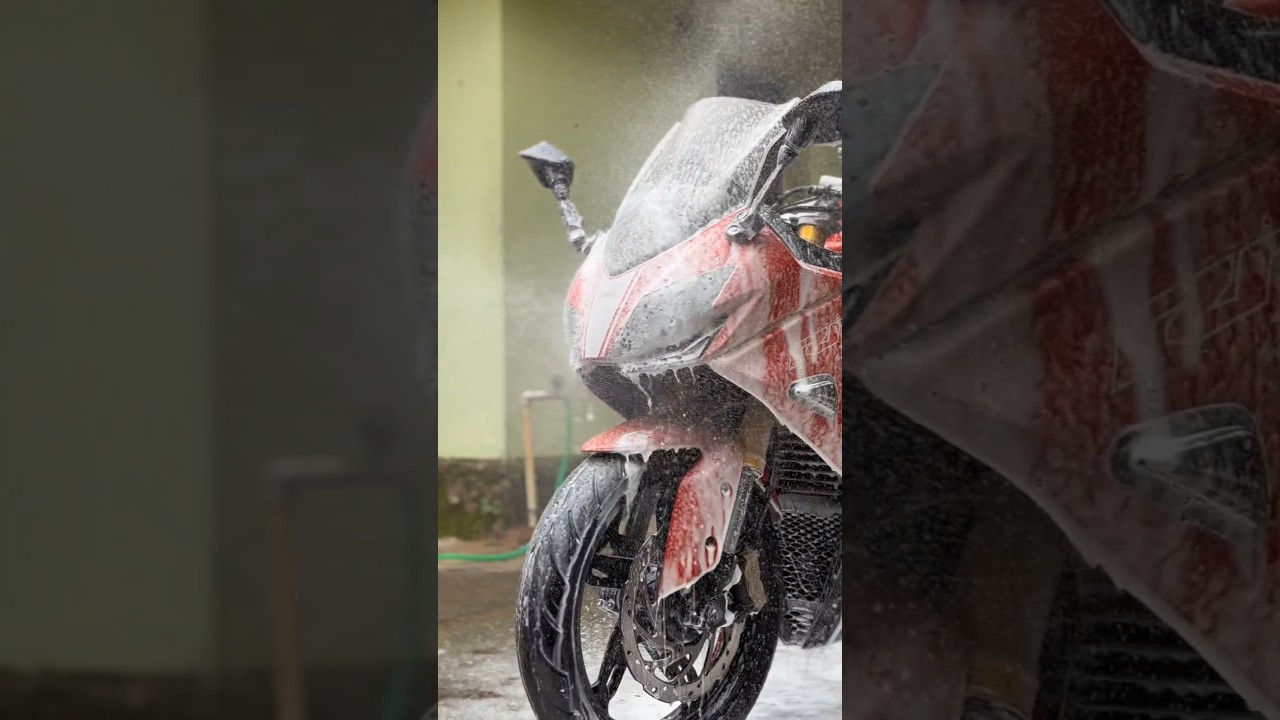 Bulldog Bike shampoo | RR310 | #automobile #motovlog #detailing #bikewashing #rr310 #rr310official